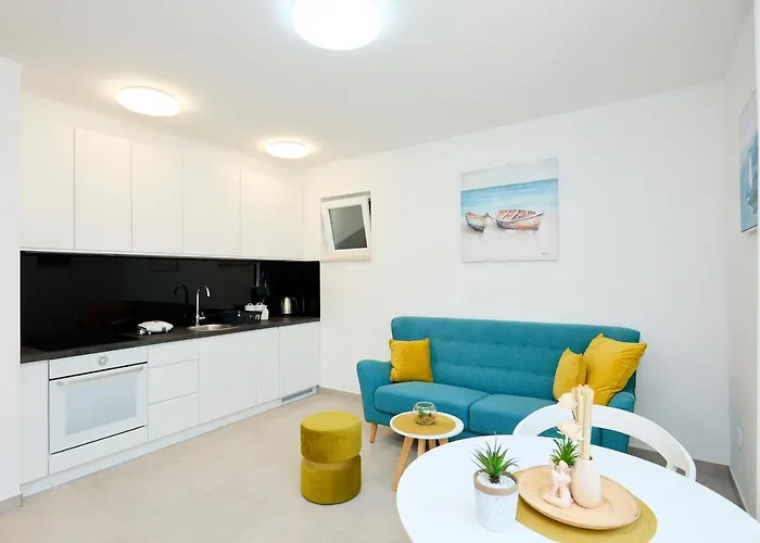 Lantern Apartment