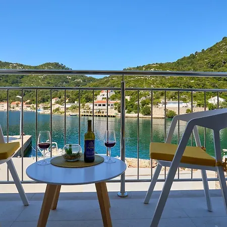 アパート Lantern